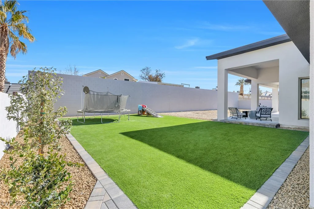 311 Belfast, Henderson, NV 89015