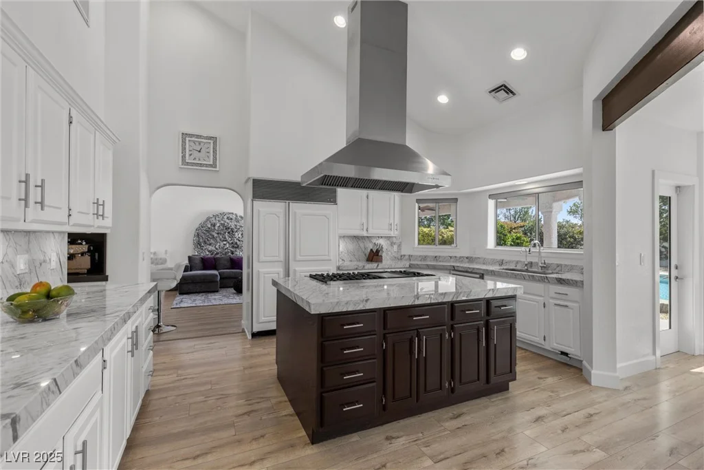 43 Innisbrook, Las Vegas, NV 89113
