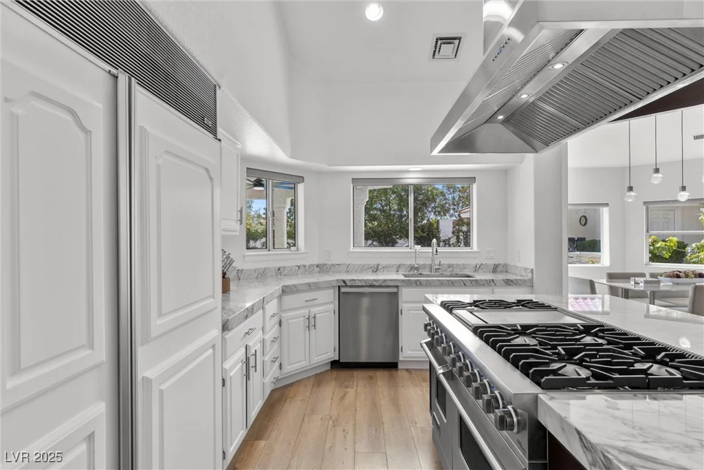 43 Innisbrook, Las Vegas, NV 89113
