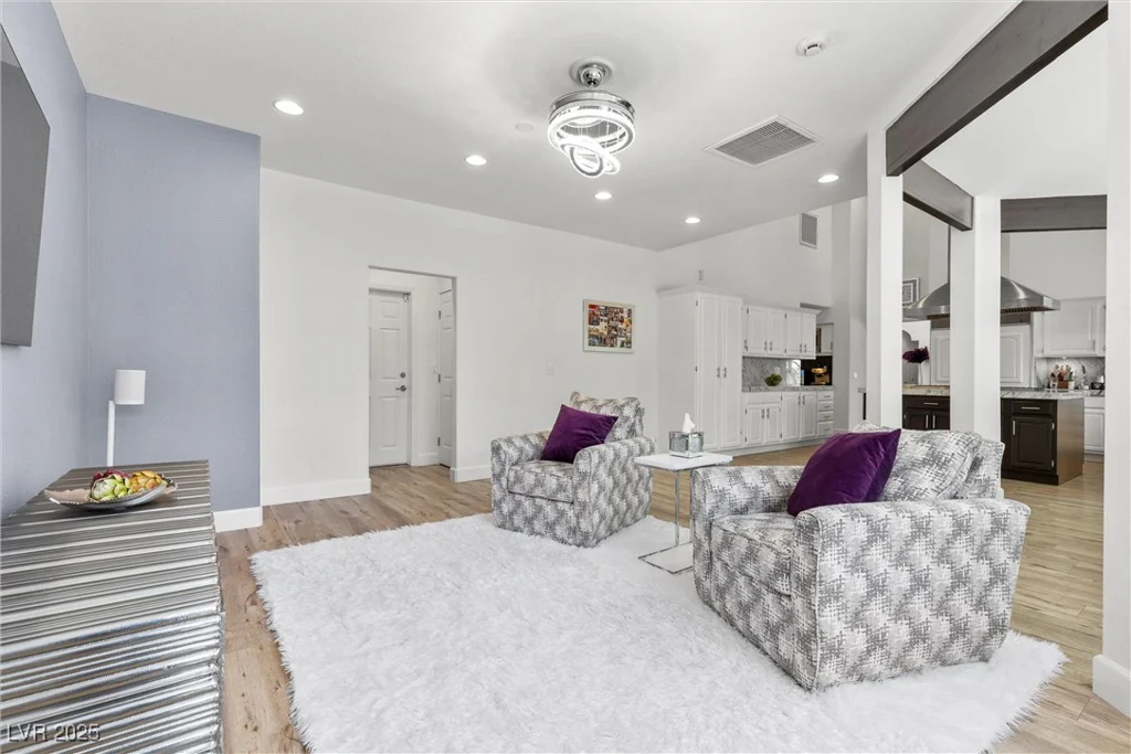 43 Innisbrook, Las Vegas, NV 89113