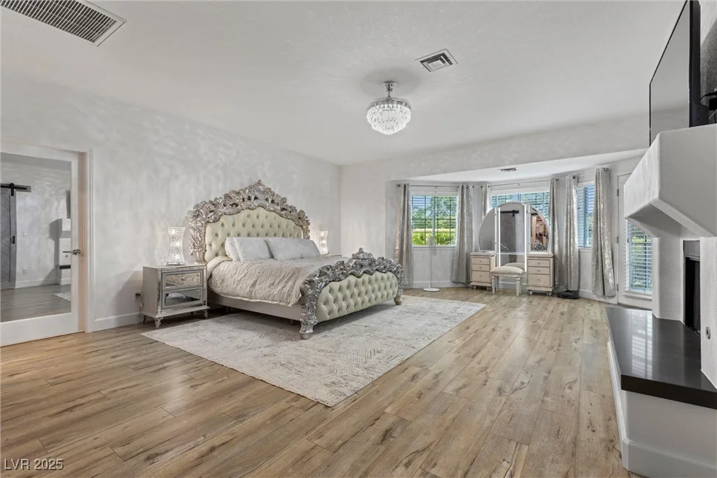 43 Innisbrook, Las Vegas, NV 89113