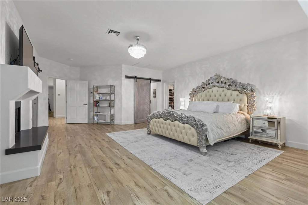 43 Innisbrook, Las Vegas, NV 89113