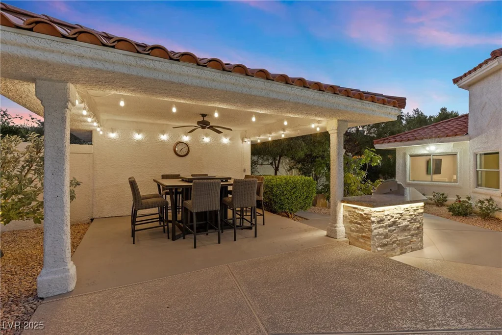 43 Innisbrook, Las Vegas, NV 89113