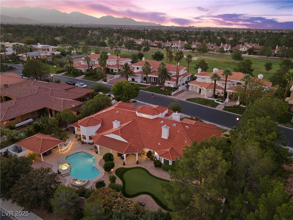 43 Innisbrook, Las Vegas, NV 89113