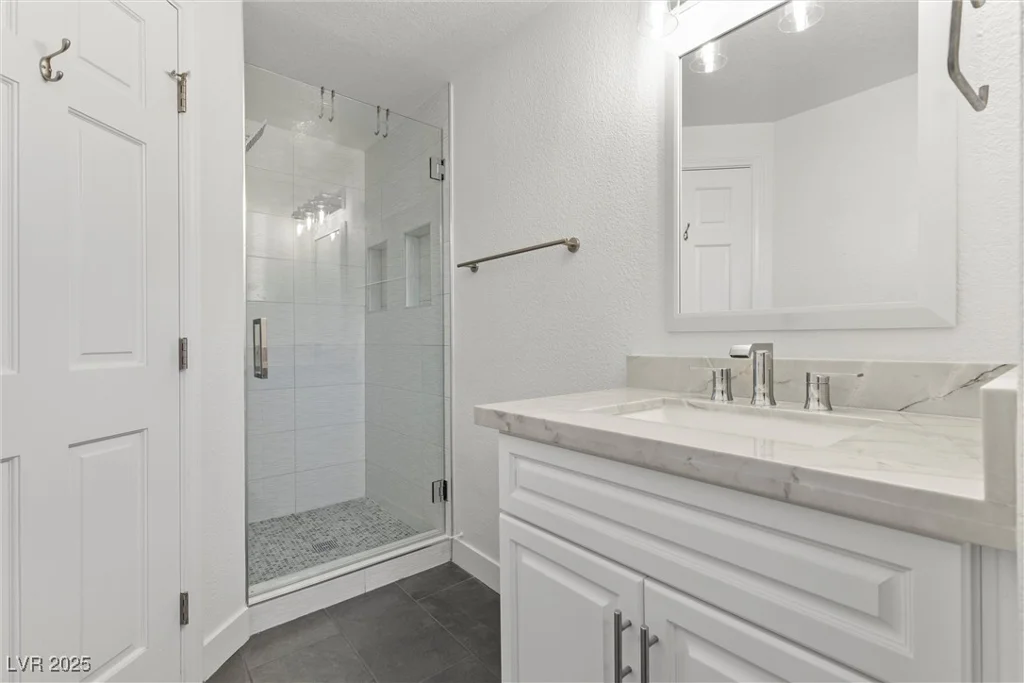 43 Innisbrook, Las Vegas, NV 89113