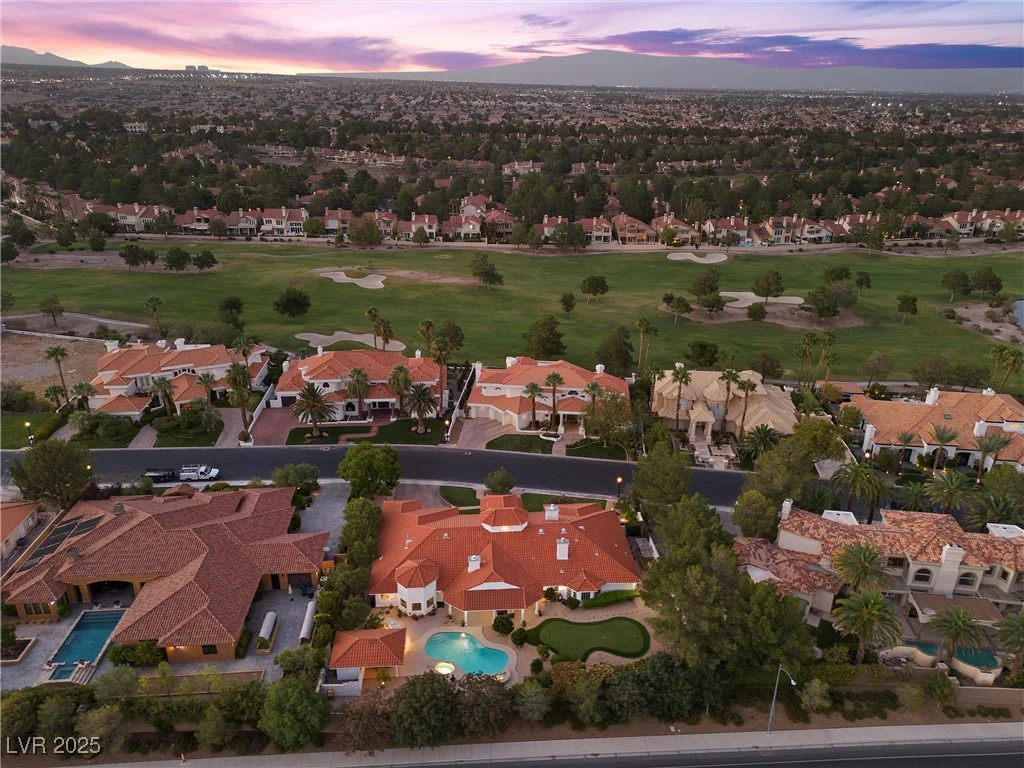 43 Innisbrook, Las Vegas, NV 89113