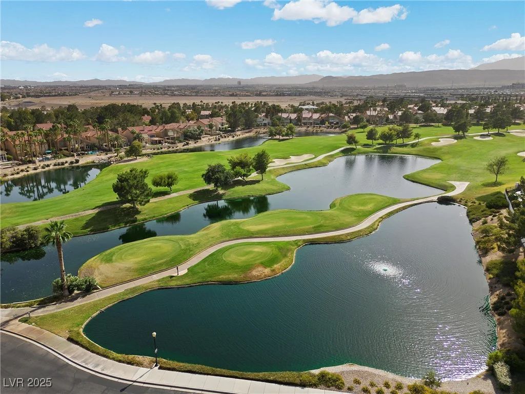 43 Innisbrook, Las Vegas, NV 89113