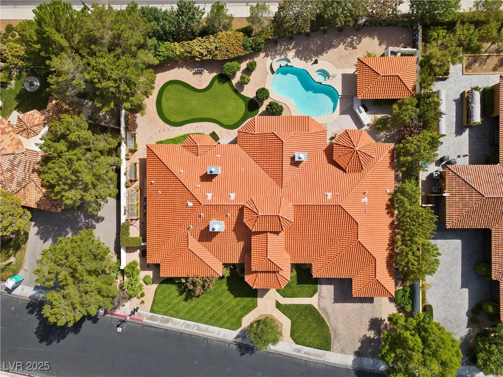 43 Innisbrook, Las Vegas, NV 89113