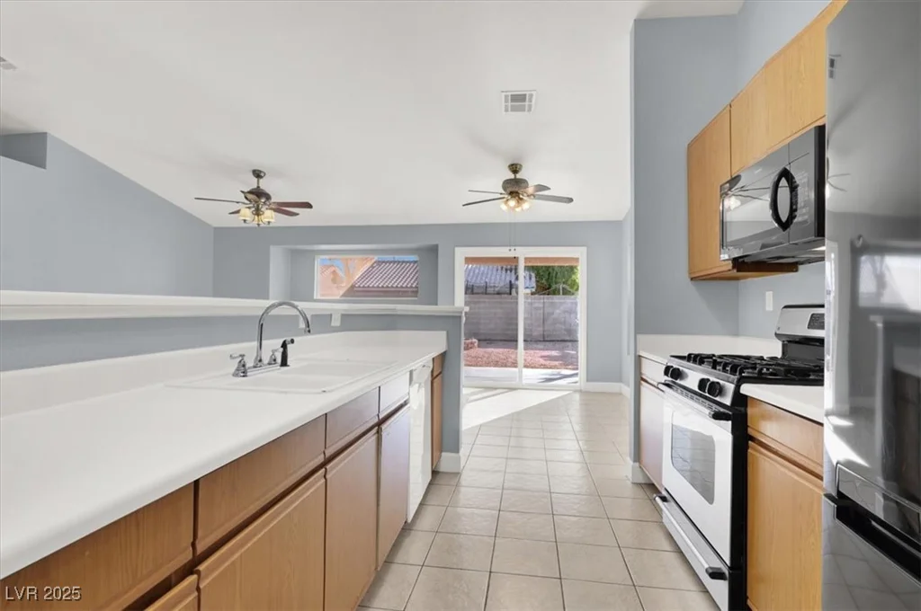 15 Warm Glen, North Las Vegas, NV 89031