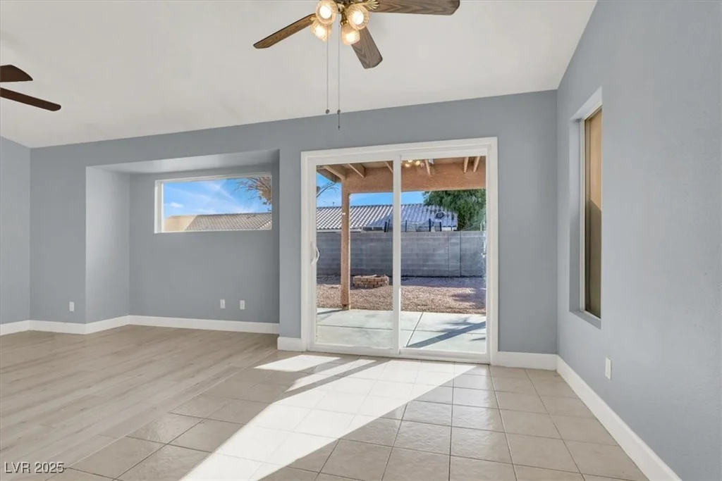 15 Warm Glen, North Las Vegas, NV 89031