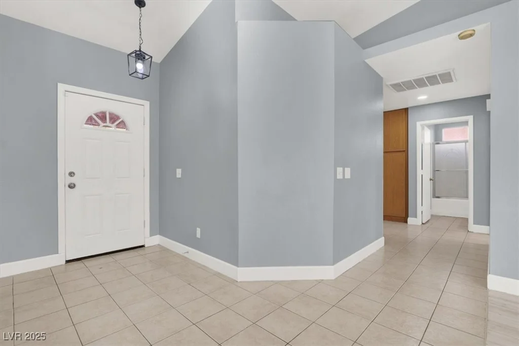 15 Warm Glen, North Las Vegas, NV 89031