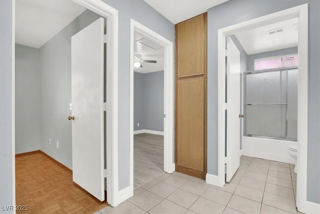 15 Warm Glen, North Las Vegas, NV 89031