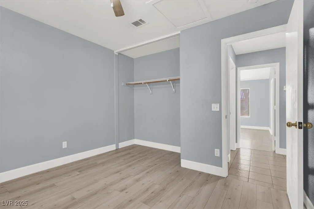 15 Warm Glen, North Las Vegas, NV 89031