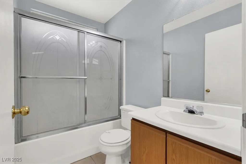 15 Warm Glen, North Las Vegas, NV 89031
