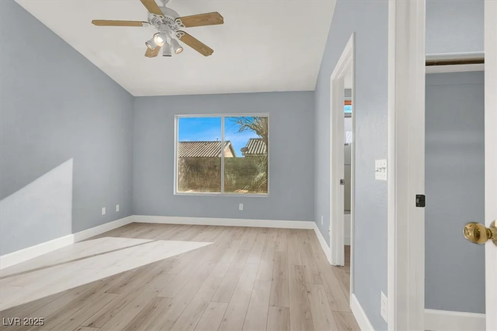 15 Warm Glen, North Las Vegas, NV 89031