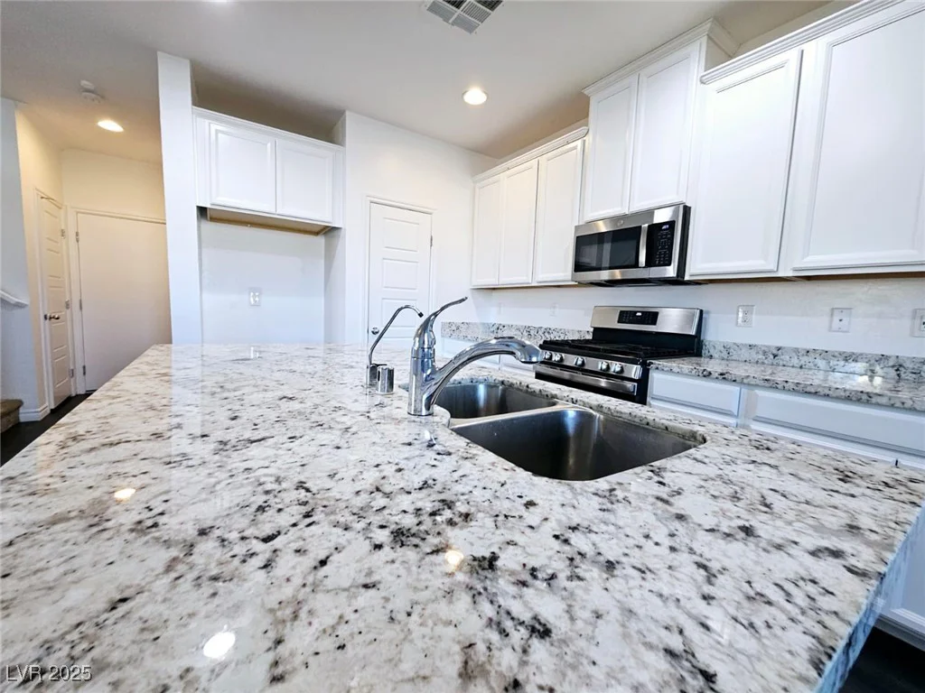 846 Star Estates, North Las Vegas, NV 89086