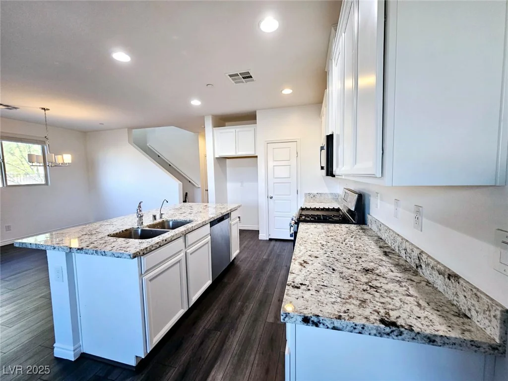 846 Star Estates, North Las Vegas, NV 89086