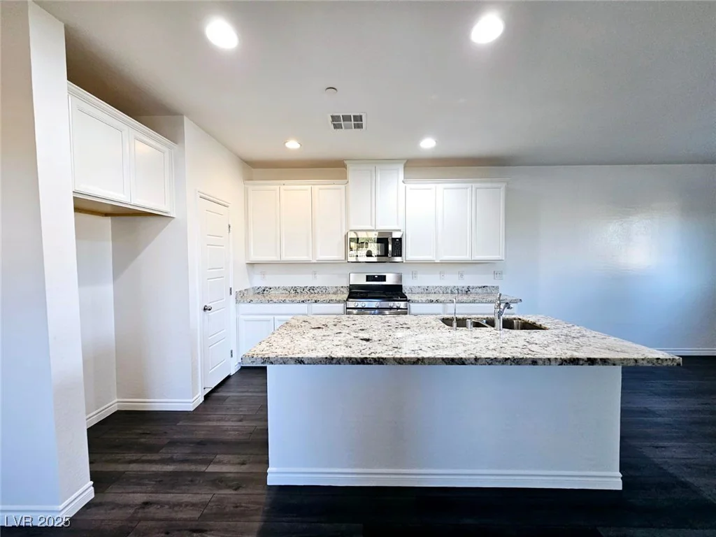 846 Star Estates, North Las Vegas, NV 89086