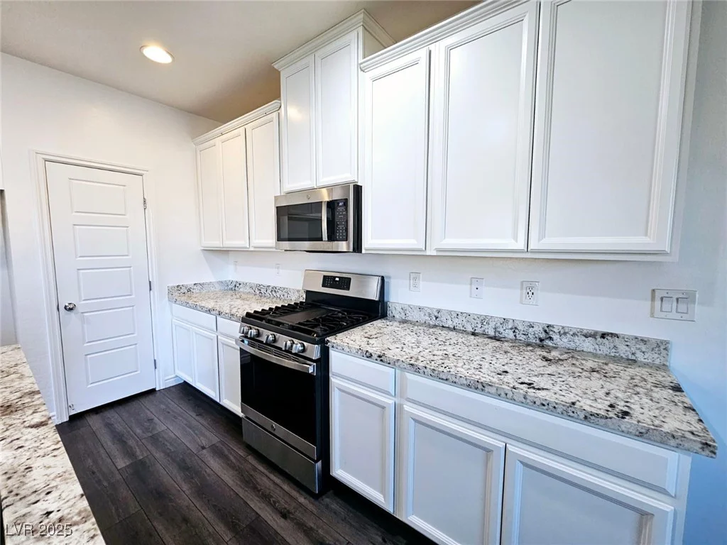 846 Star Estates, North Las Vegas, NV 89086