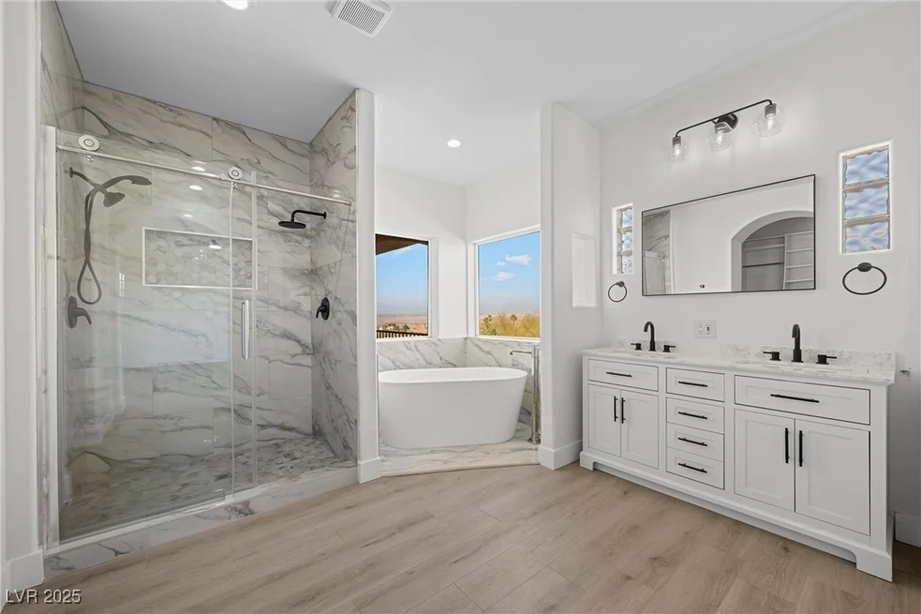 731 Parawan, Henderson, NV 89015