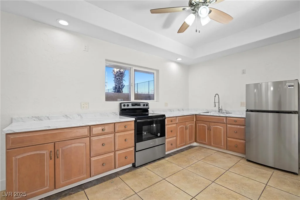 731 Parawan, Henderson, NV 89015