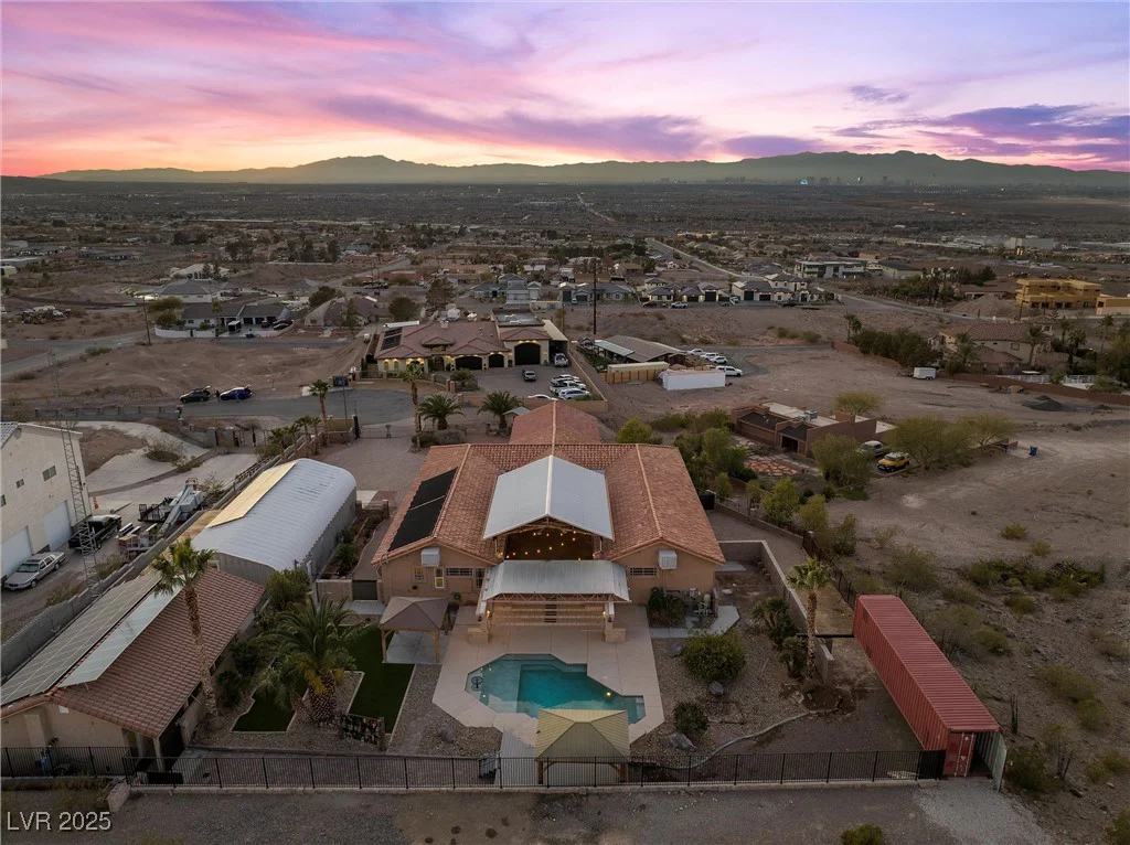 731 Parawan, Henderson, NV 89015