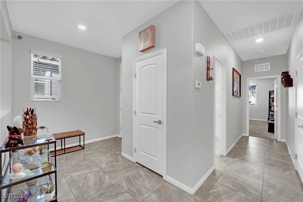 7553 Mojave Wind, Las Vegas, NV 89113