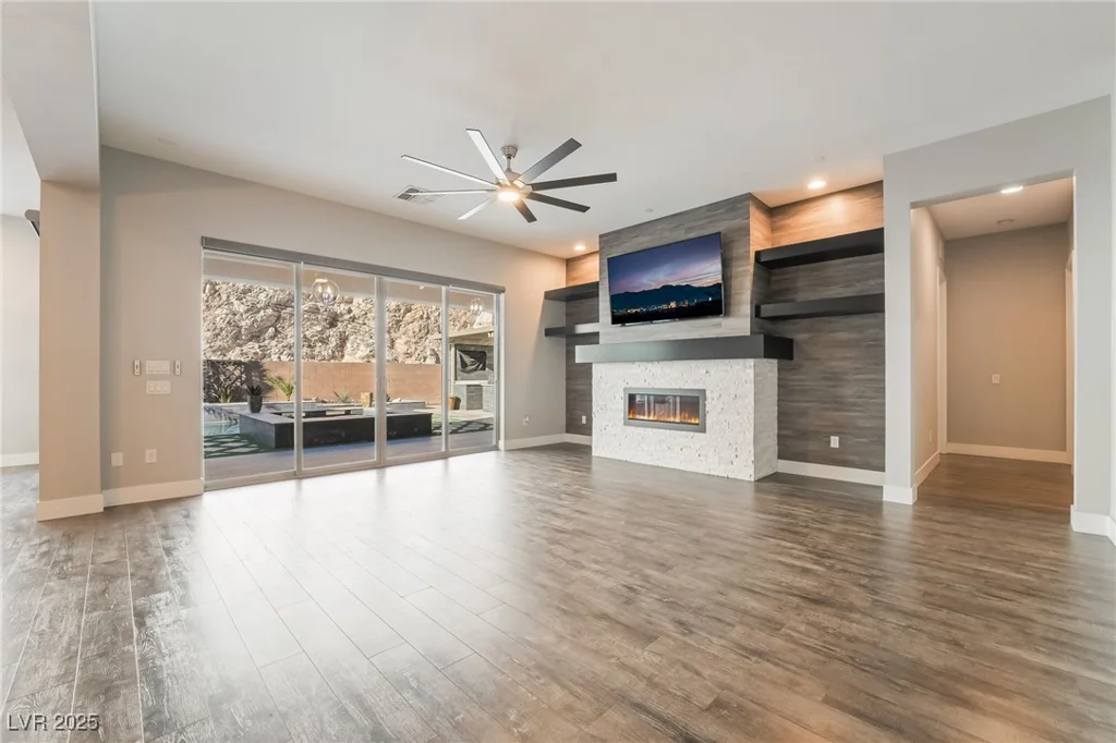 12617 New Providence, Las Vegas, NV 89141