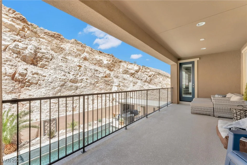 12617 New Providence, Las Vegas, NV 89141
