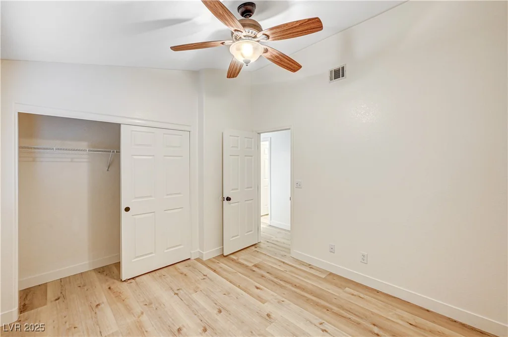 1809 Derbyshire, Las Vegas, NV 89117