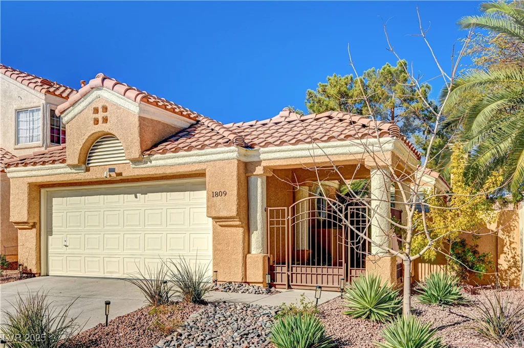 1809 Derbyshire, Las Vegas, NV 89117