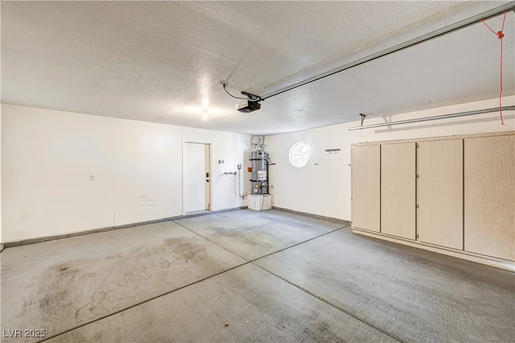 1809 Derbyshire, Las Vegas, NV 89117