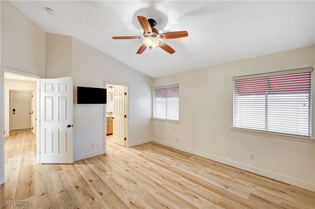 1809 Derbyshire, Las Vegas, NV 89117