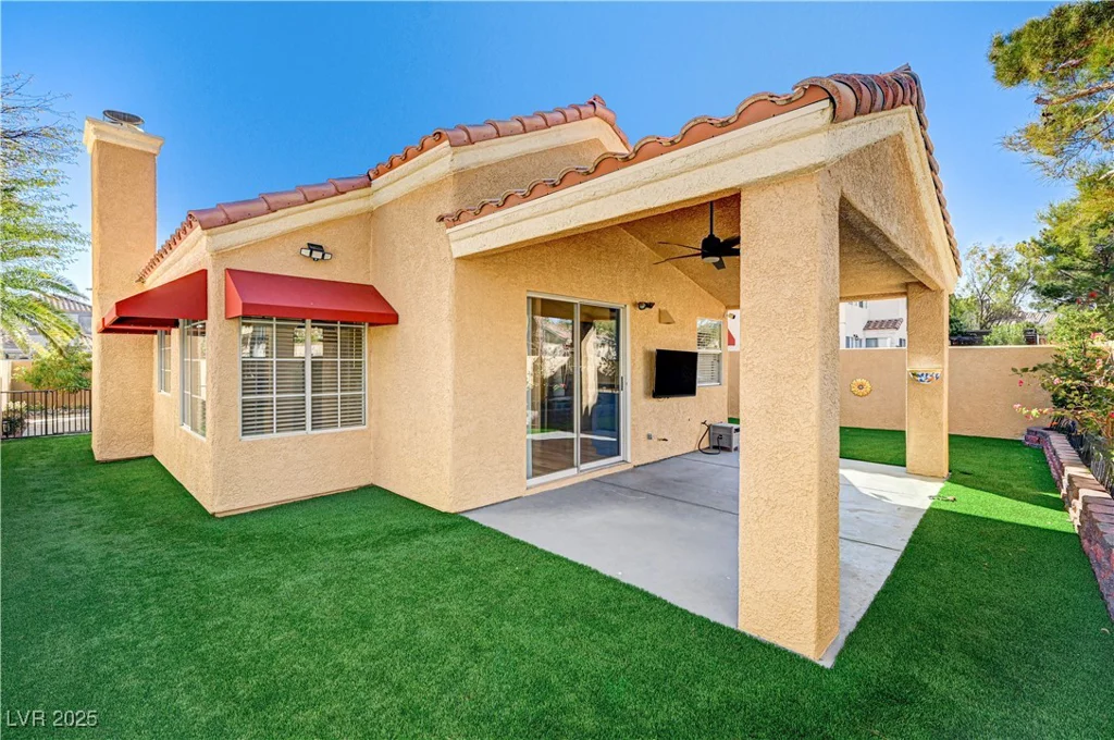 1809 Derbyshire, Las Vegas, NV 89117