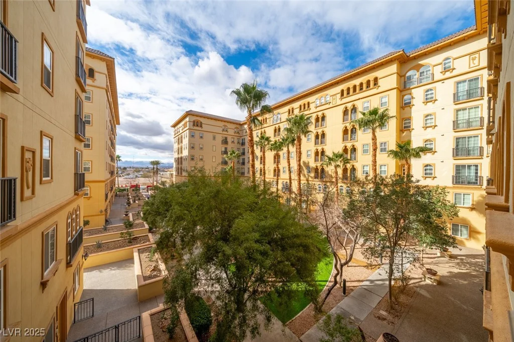 2405 Serene, Las Vegas, NV 89123