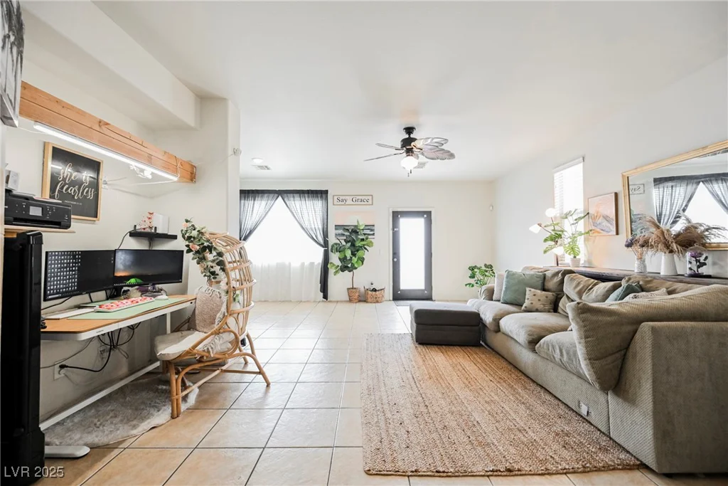 4937 Caprock Canyon, Las Vegas, NV 89139