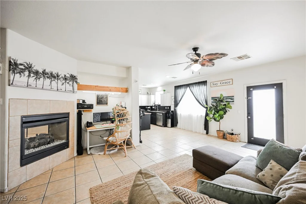 4937 Caprock Canyon, Las Vegas, NV 89139