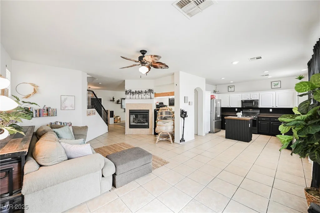 4937 Caprock Canyon, Las Vegas, NV 89139