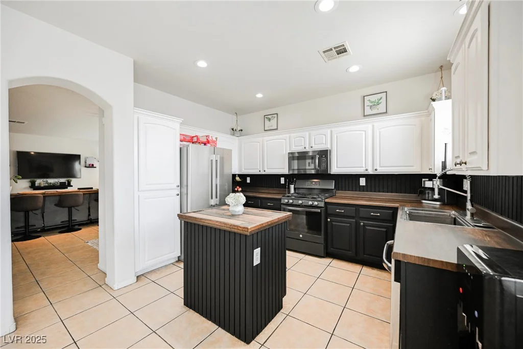 4937 Caprock Canyon, Las Vegas, NV 89139