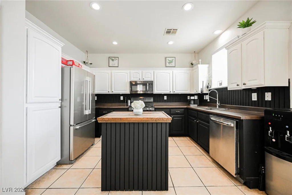4937 Caprock Canyon, Las Vegas, NV 89139