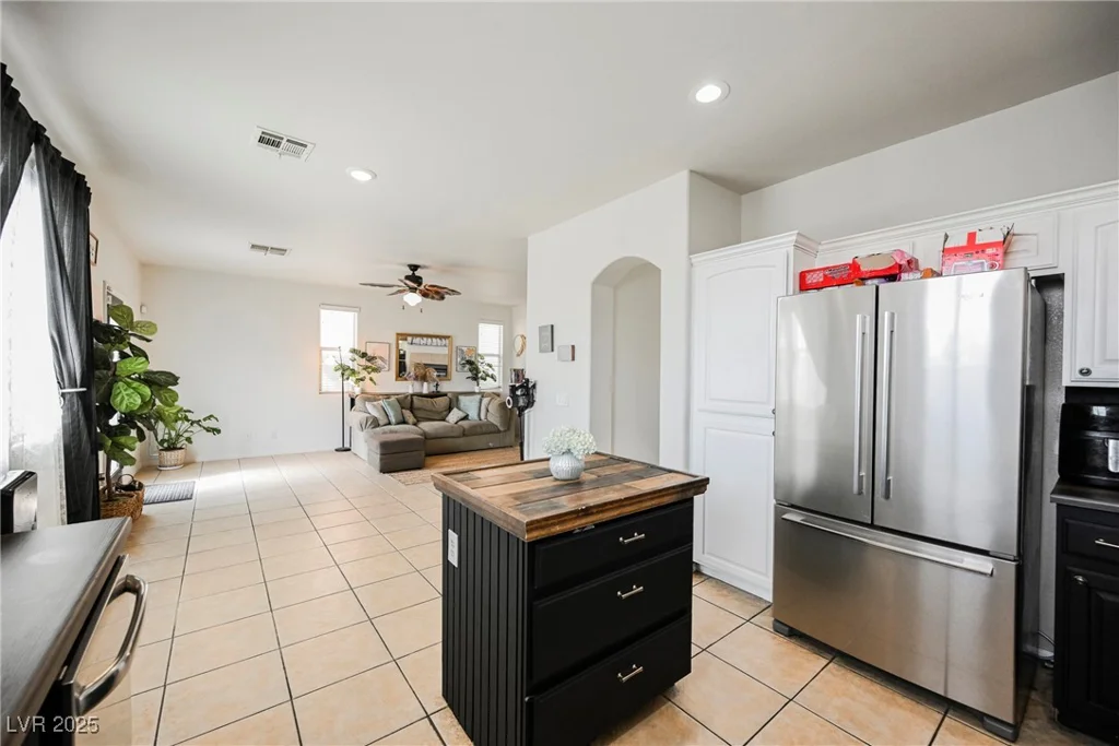4937 Caprock Canyon, Las Vegas, NV 89139