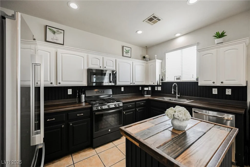 4937 Caprock Canyon, Las Vegas, NV 89139