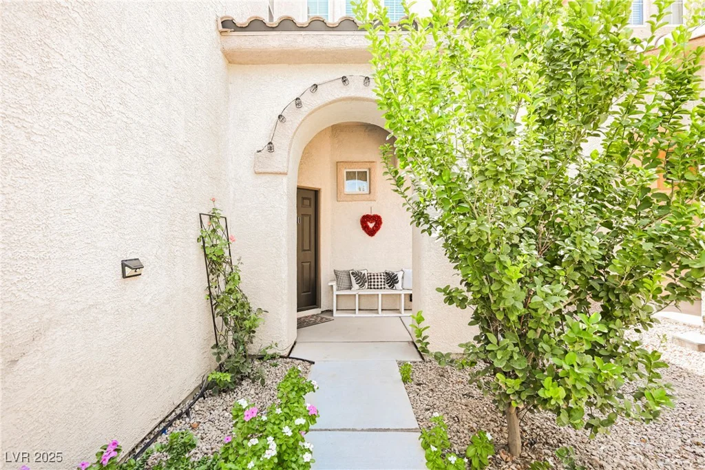 4937 Caprock Canyon, Las Vegas, NV 89139