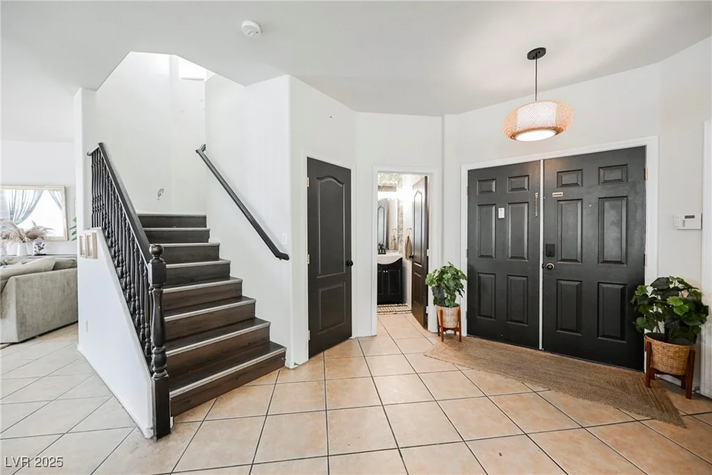 4937 Caprock Canyon, Las Vegas, NV 89139