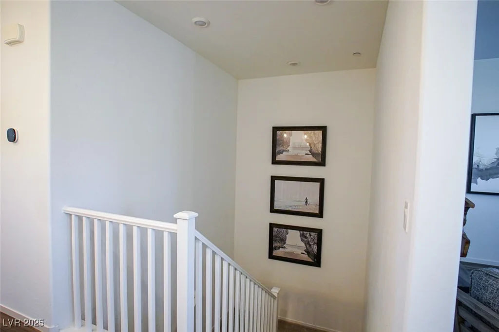 161 Petaluma Valley, Las Vegas, NV 89138