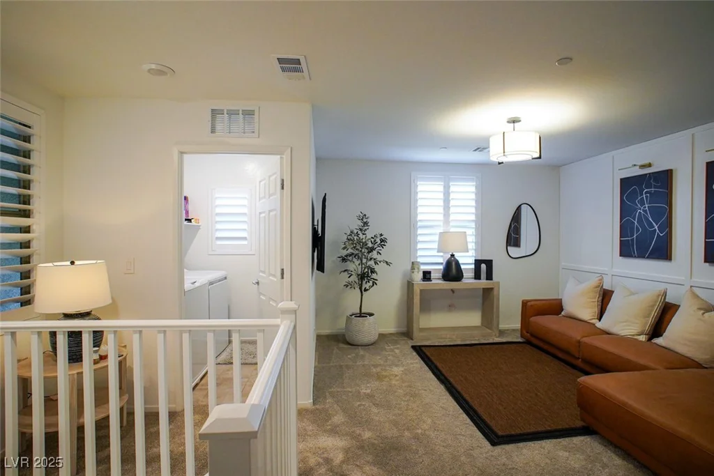 161 Petaluma Valley, Las Vegas, NV 89138