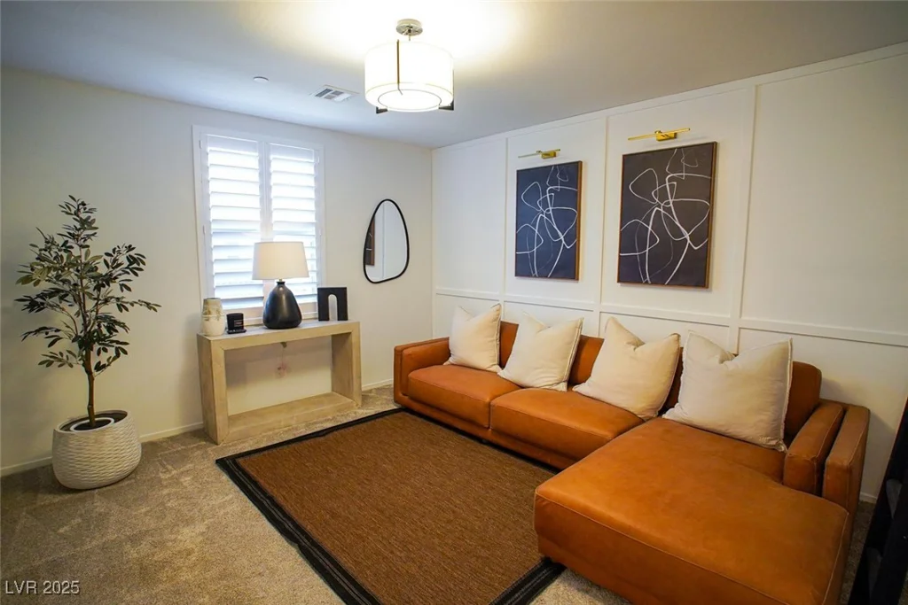 161 Petaluma Valley, Las Vegas, NV 89138