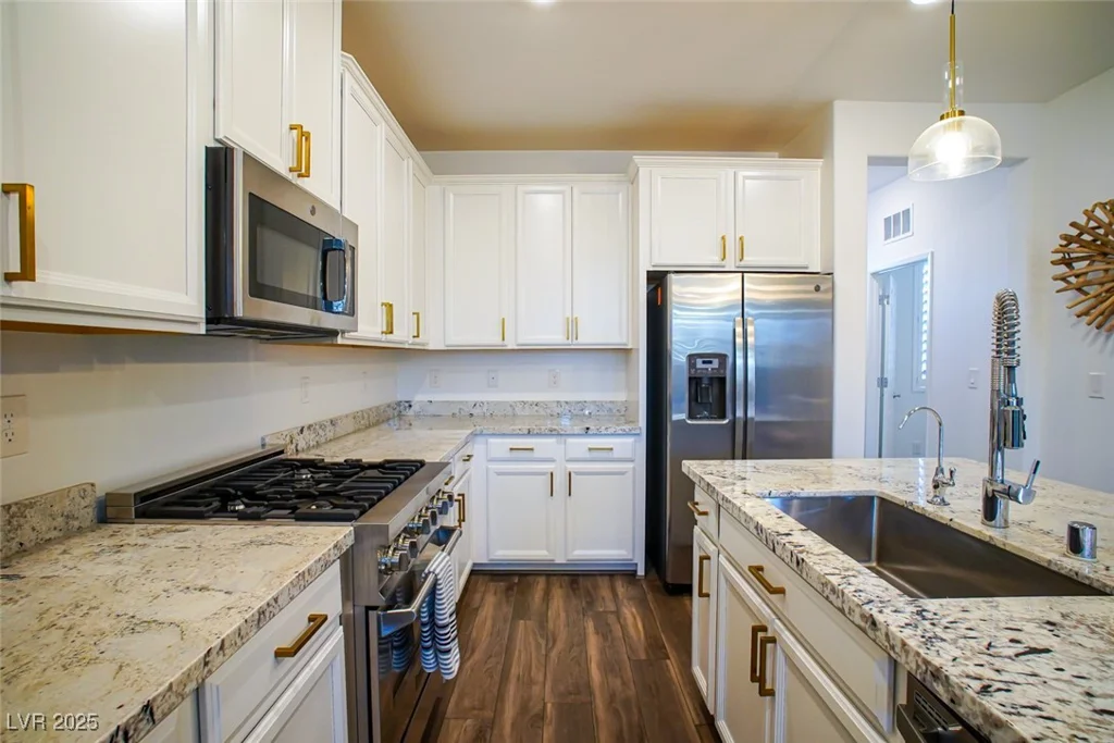 161 Petaluma Valley, Las Vegas, NV 89138
