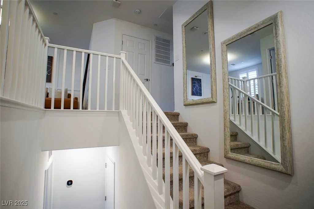 161 Petaluma Valley, Las Vegas, NV 89138