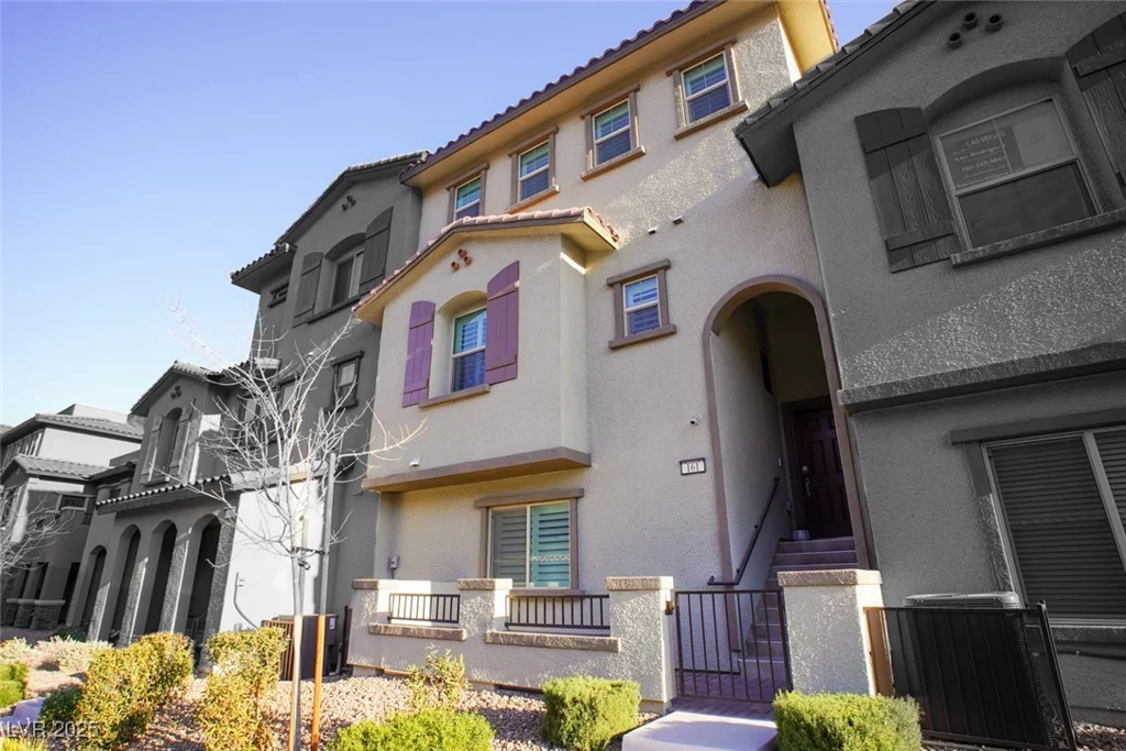 161 Petaluma Valley, Las Vegas, NV 89138